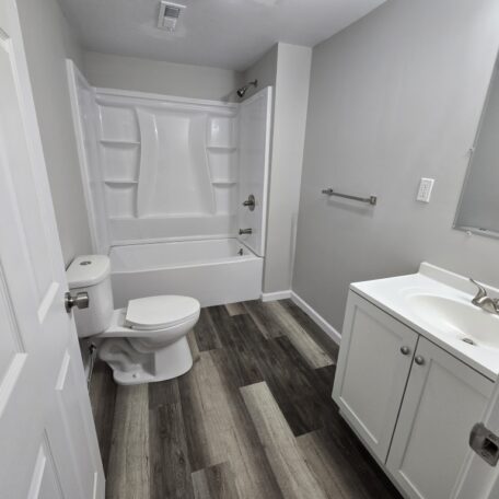 5712-Collier-Indianapolis-IN-Collier-Bath