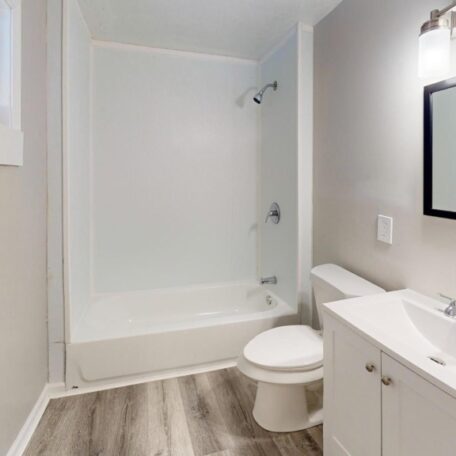 5818-Sackett-Ave-Cleveland-OH-3607-Sackett-Ave-Bathroom-Defurnished